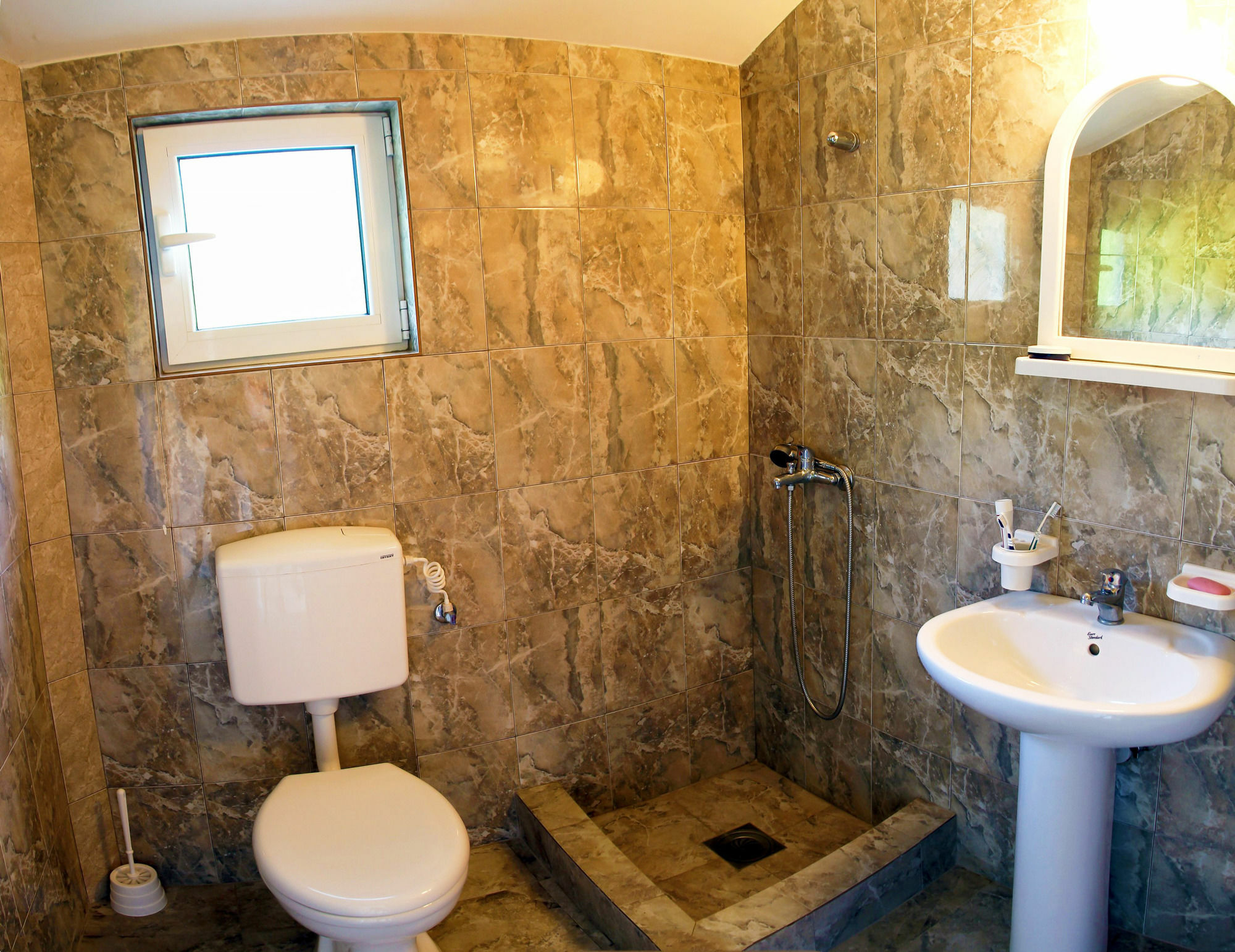 בודווה Radonjic Apartments מראה חיצוני תמונה